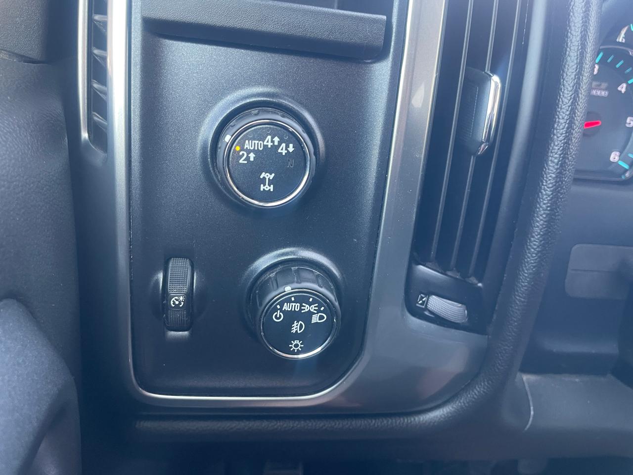 Chevrolet Silverado 1500 LT Crew Cab 4WD 2018