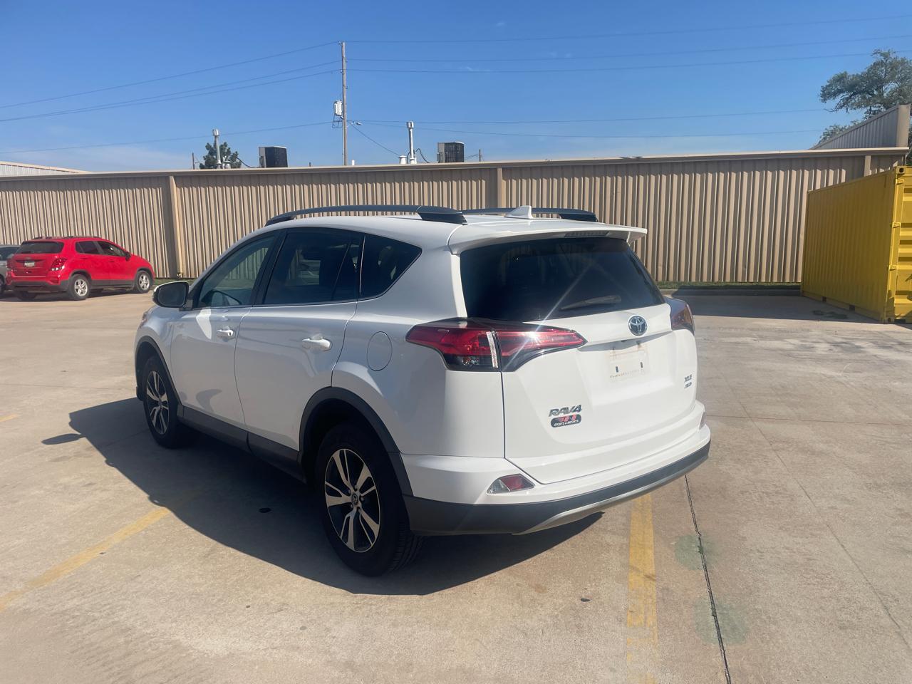 Toyota RAV4 XLE AWD 2018