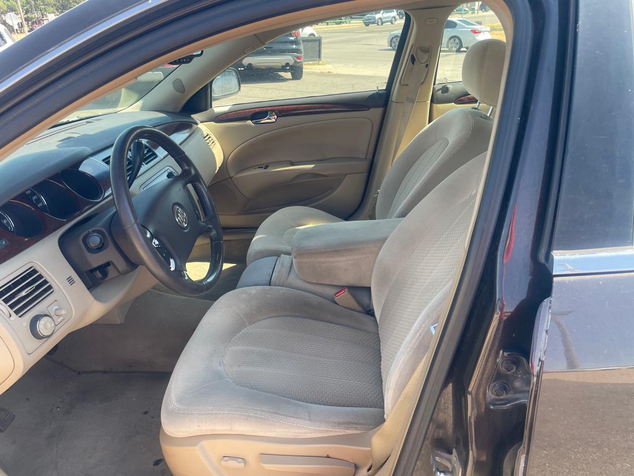 Buick Lucerne CX 2008