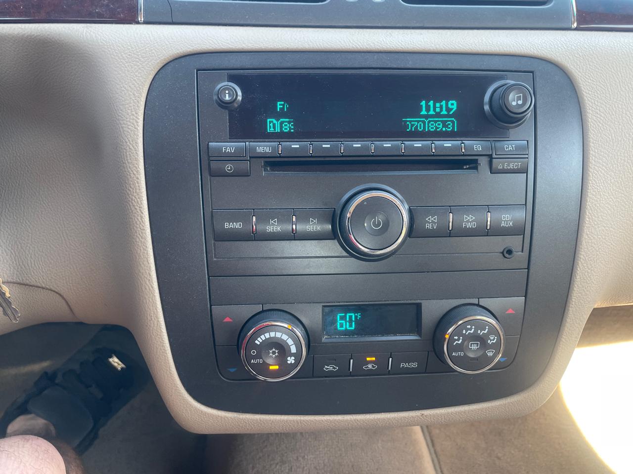 Buick Lucerne CX 2008