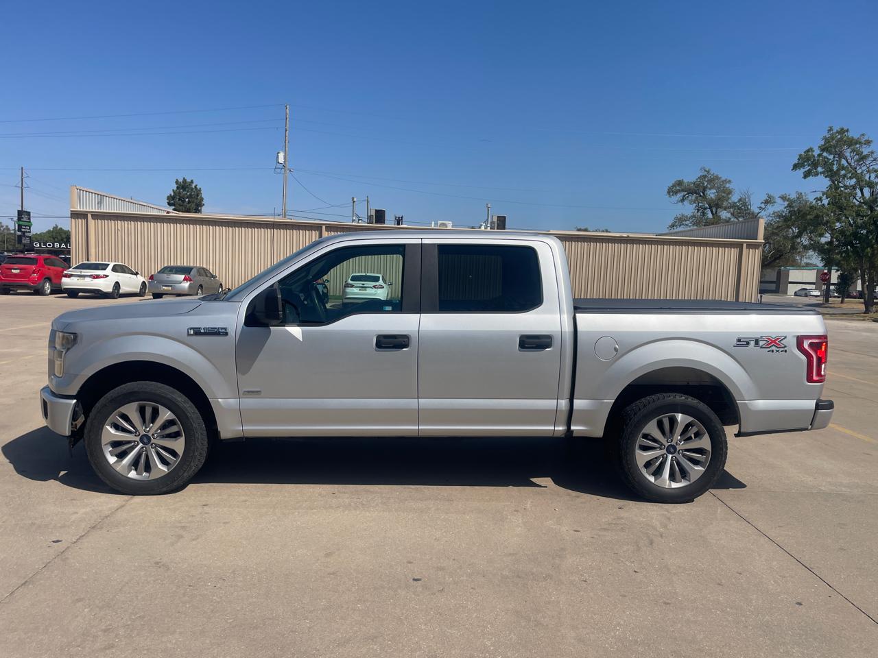 Ford F-150 Supercab 145" XL 4WD 2017