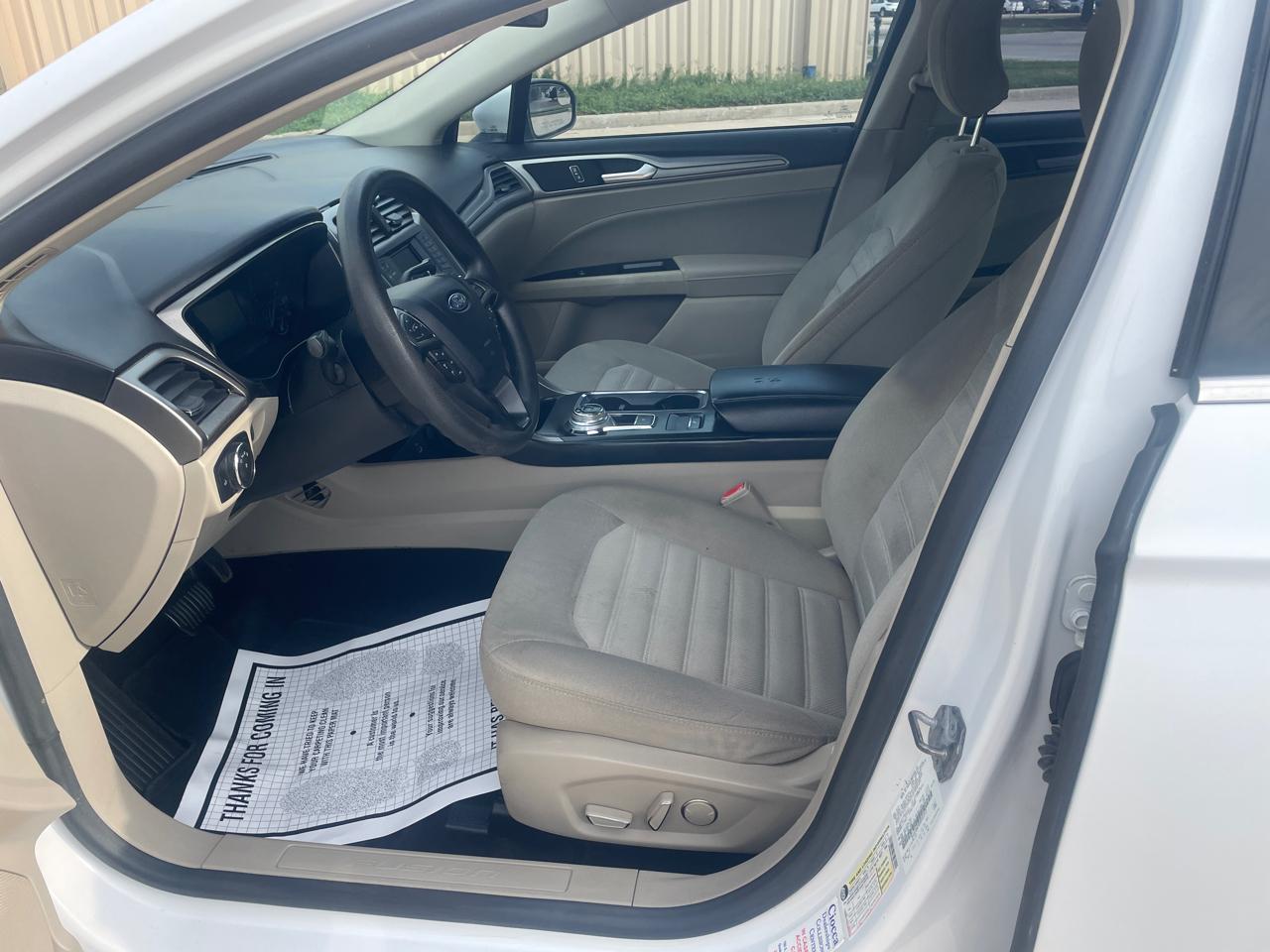 Ford Fusion SE 2017