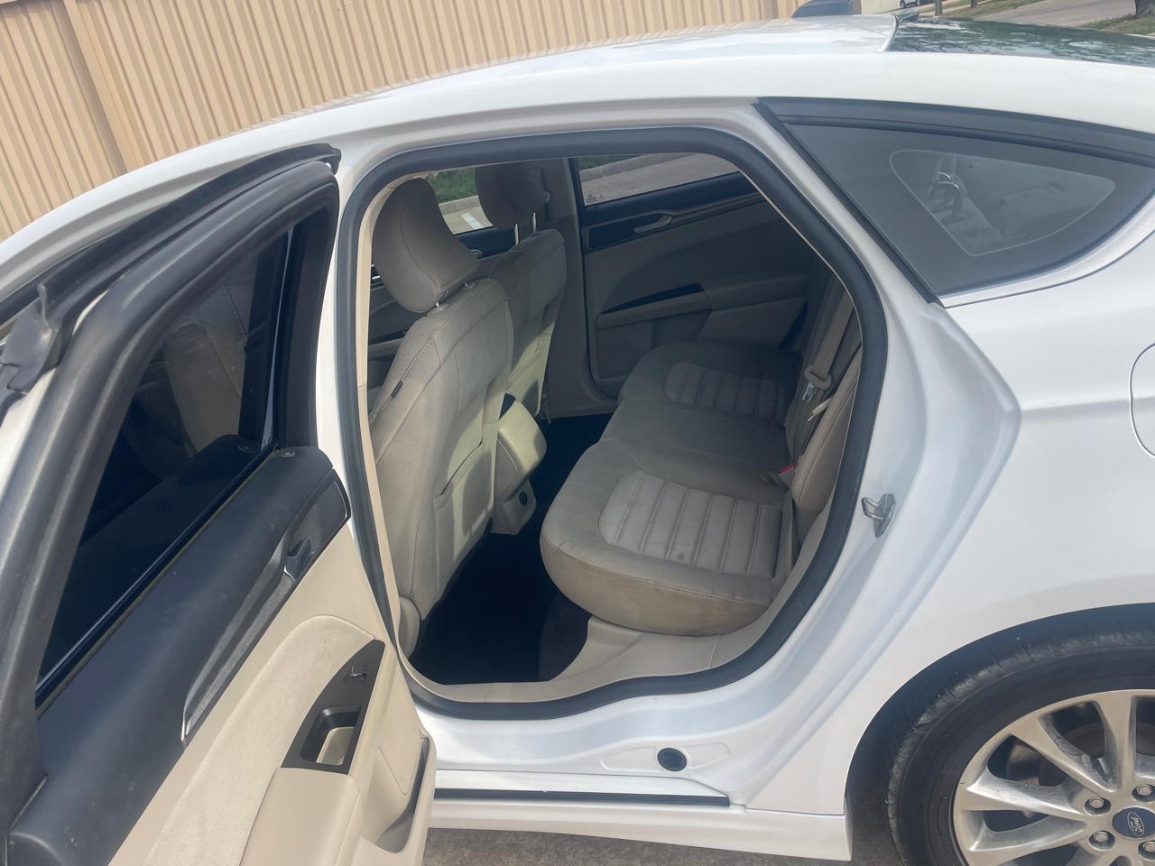 Ford Fusion SE 2017