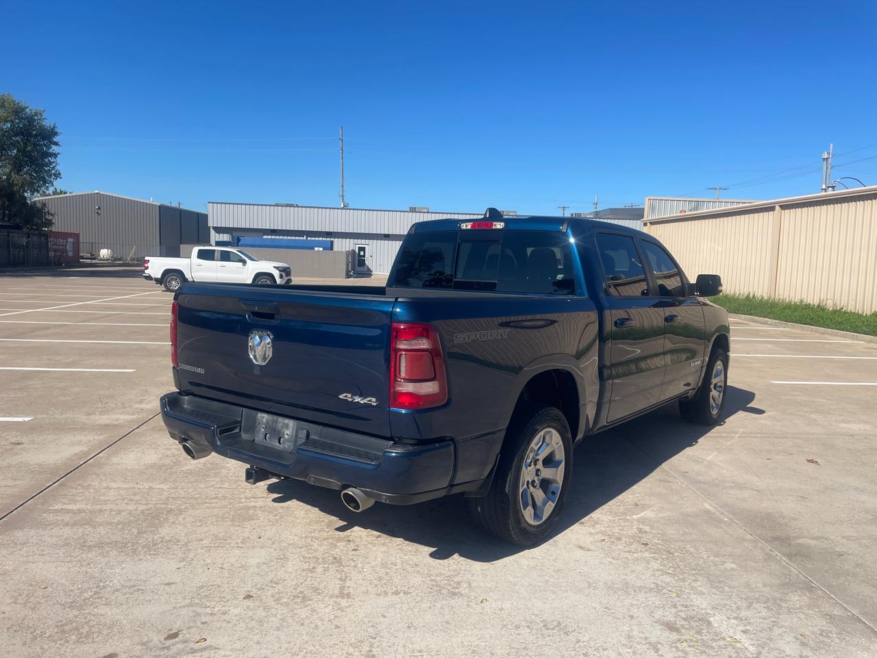 RAM 1500 Big Horn Crew Cab 4WD 2022