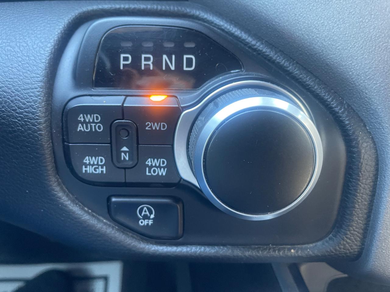 RAM 1500 Big Horn Crew Cab 4WD 2022