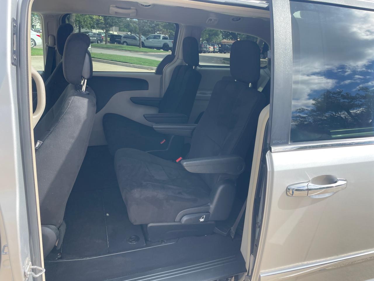 Chrysler Town & Country Touring 2011