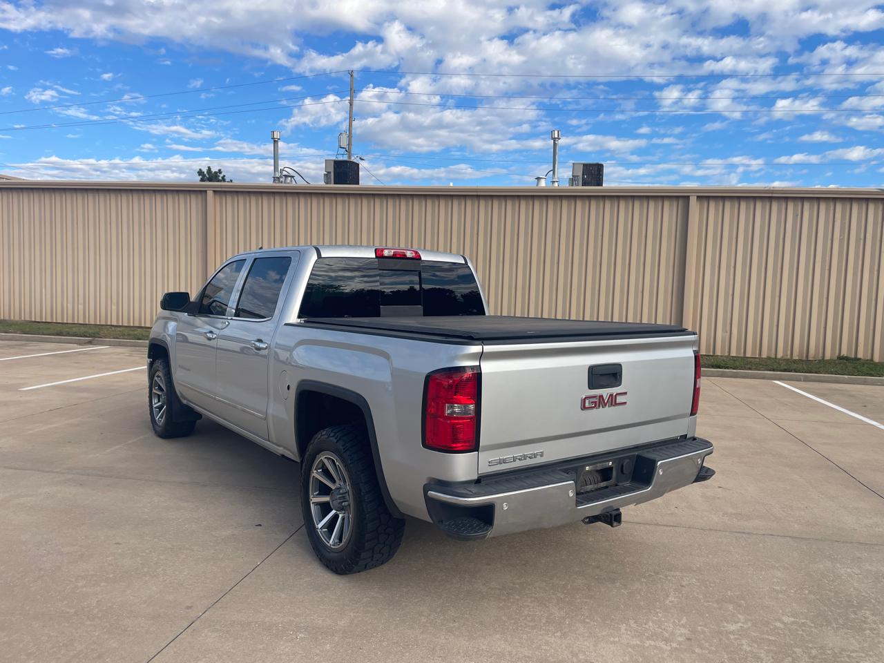 GMC Sierra 1500 SLT Crew Cab Short Box 4WD 2015