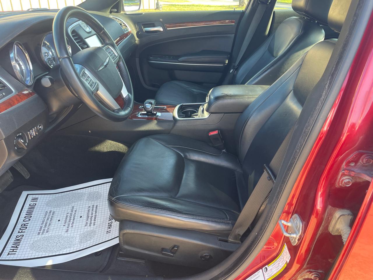 Chrysler 300  2012