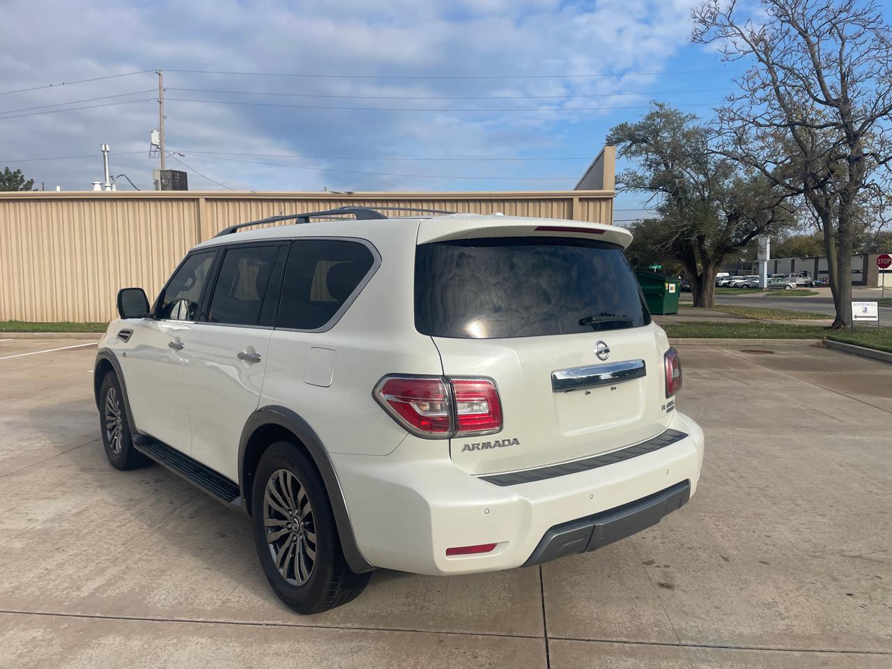 Nissan Armada Platinum 2018