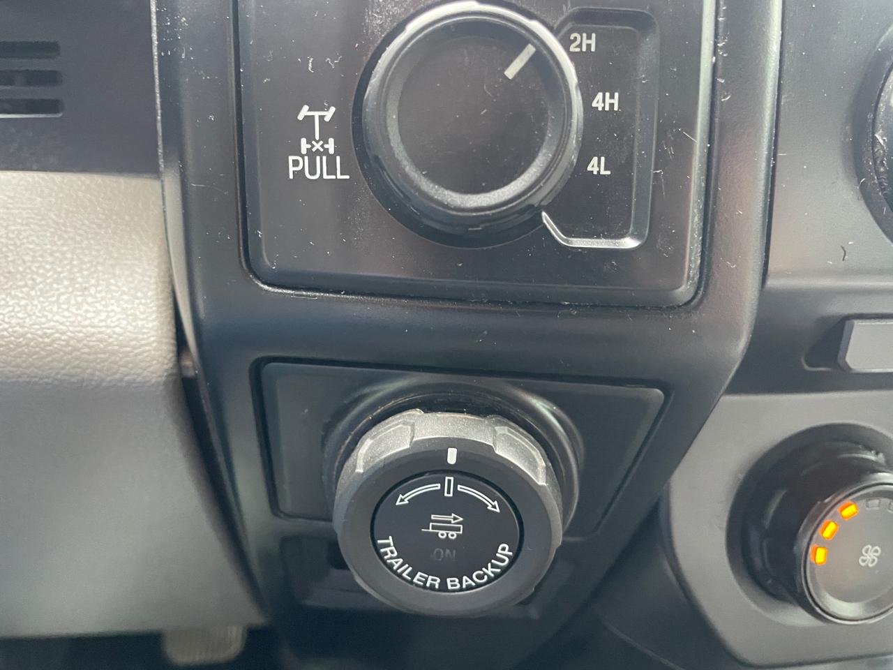 Ford F-150 XL 4WD 2017