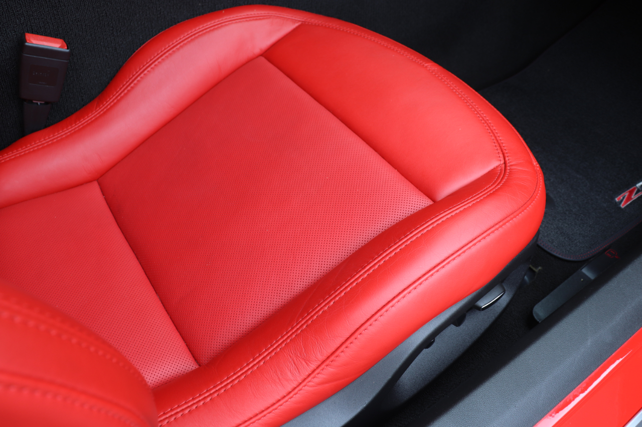 2015 Chevrolet Corvette Z06 Coupe 3LZ photo 36