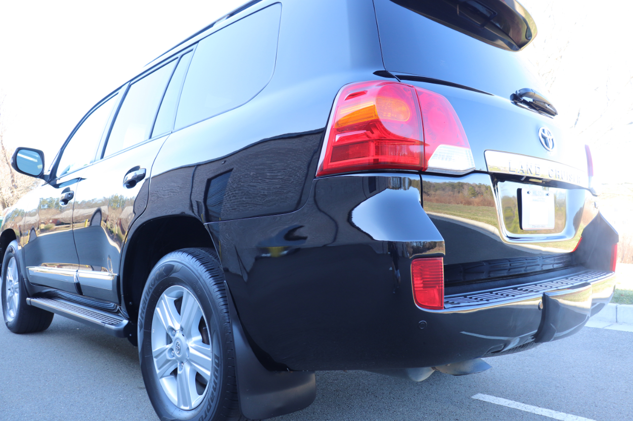 Toyota Land Cruiser 4WD 2013