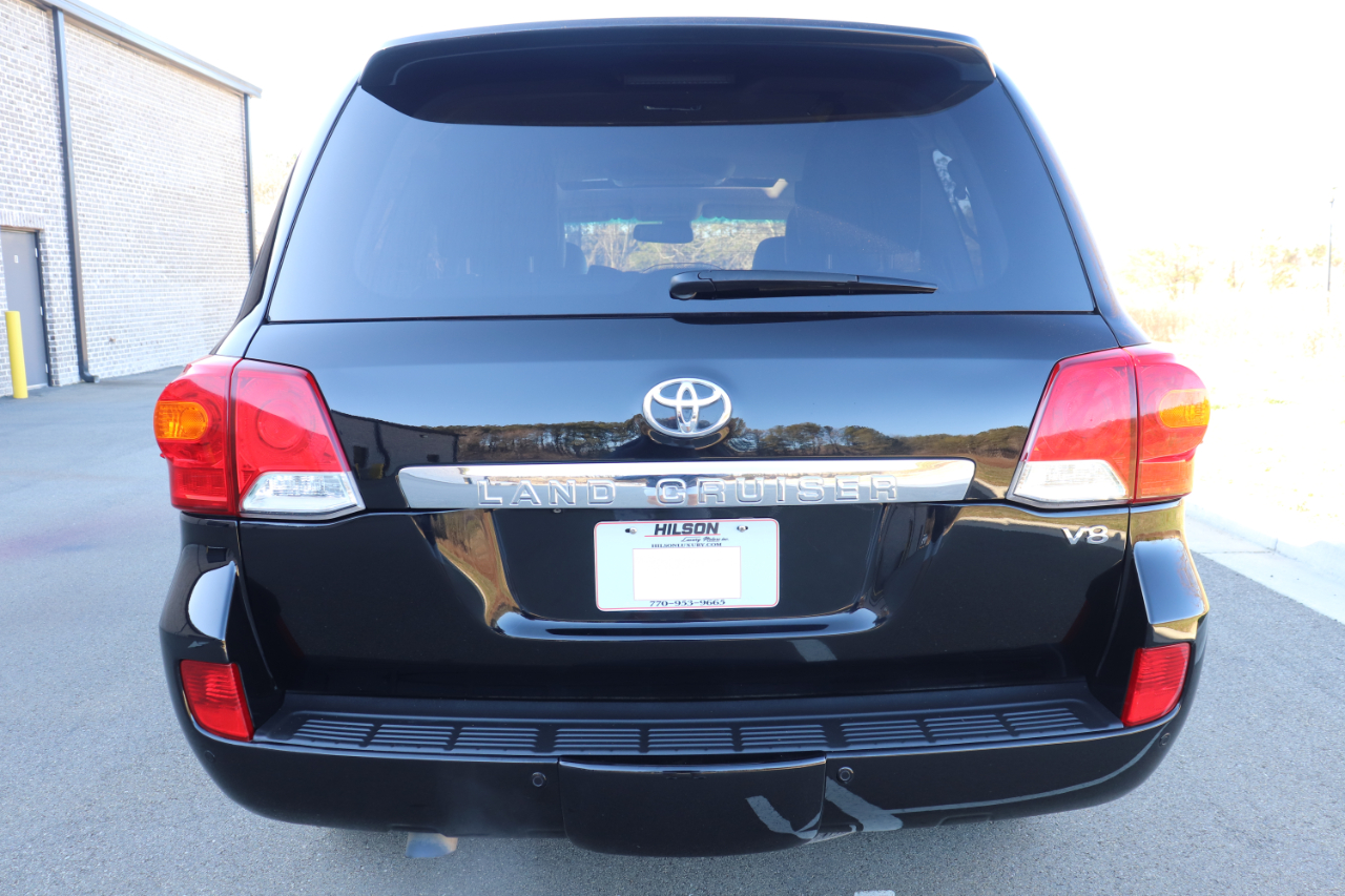 Toyota Land Cruiser 4WD 2013