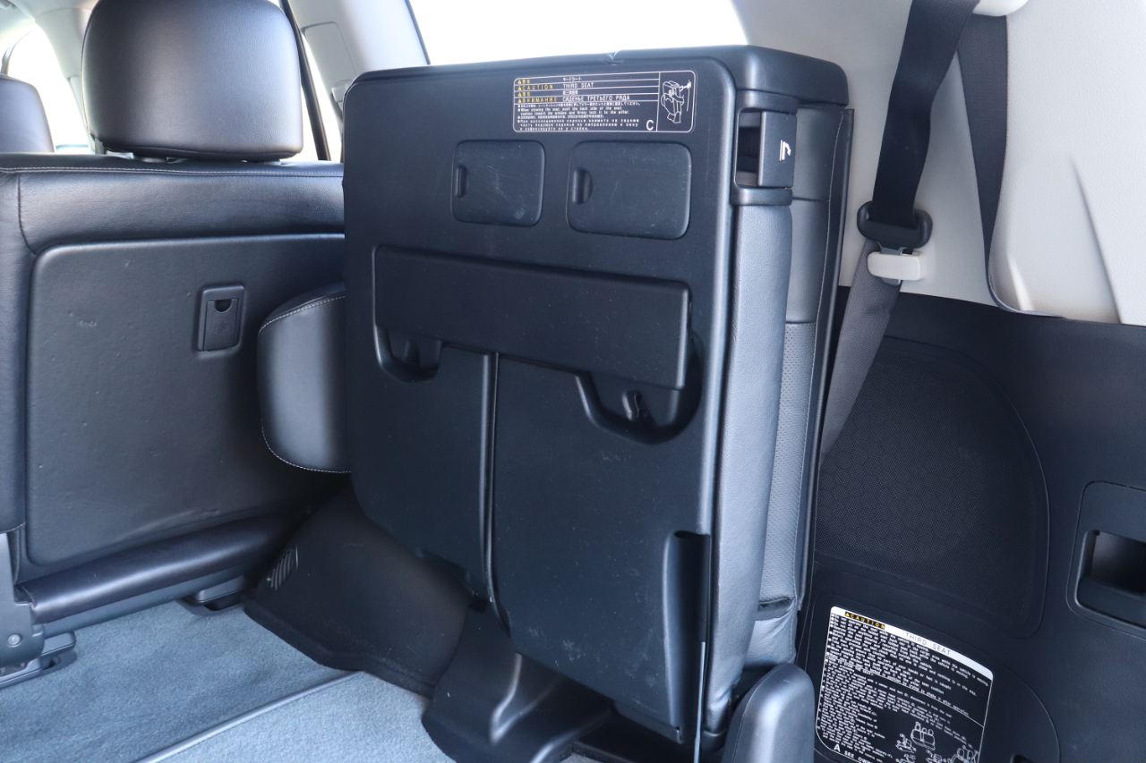 Toyota Land Cruiser 4WD 2013