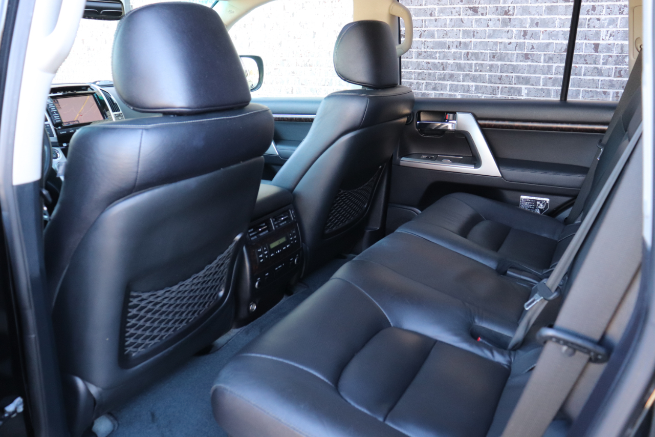 Toyota Land Cruiser 4WD 2013