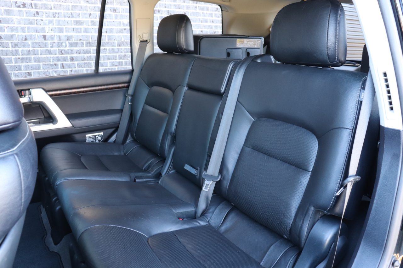 Toyota Land Cruiser 4WD 2013