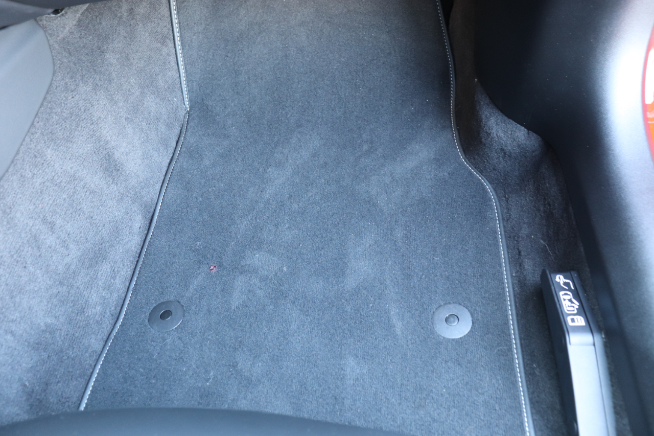 Chevrolet Corvette Z51 2LT Coupe Automatic 2024 Chevrolet Corvette Z51 2LT Coupe Automatic 2024