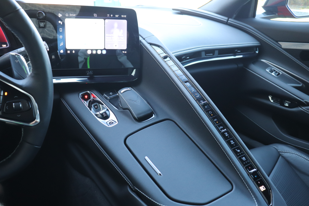 Chevrolet Corvette Z51 2LT Coupe Automatic 2024 Chevrolet Corvette Z51 2LT Coupe Automatic 2024