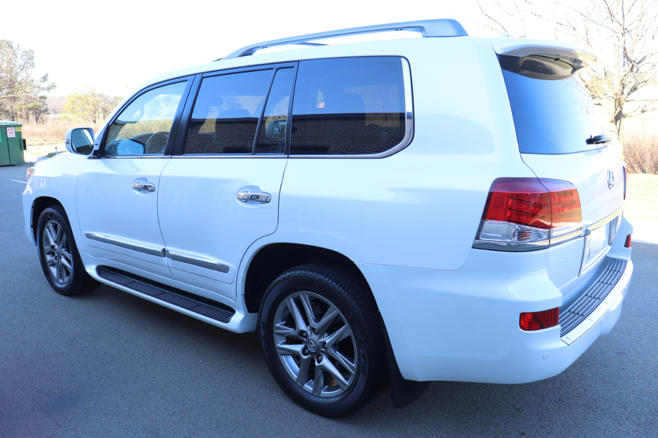Lexus LX 570 4WD 4dr 2013