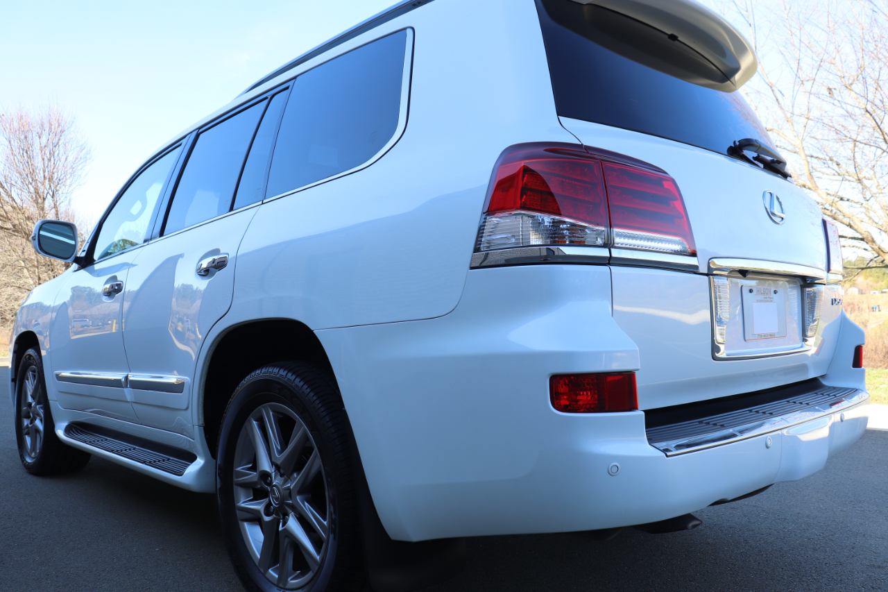 Lexus LX 570 4WD 4dr 2013