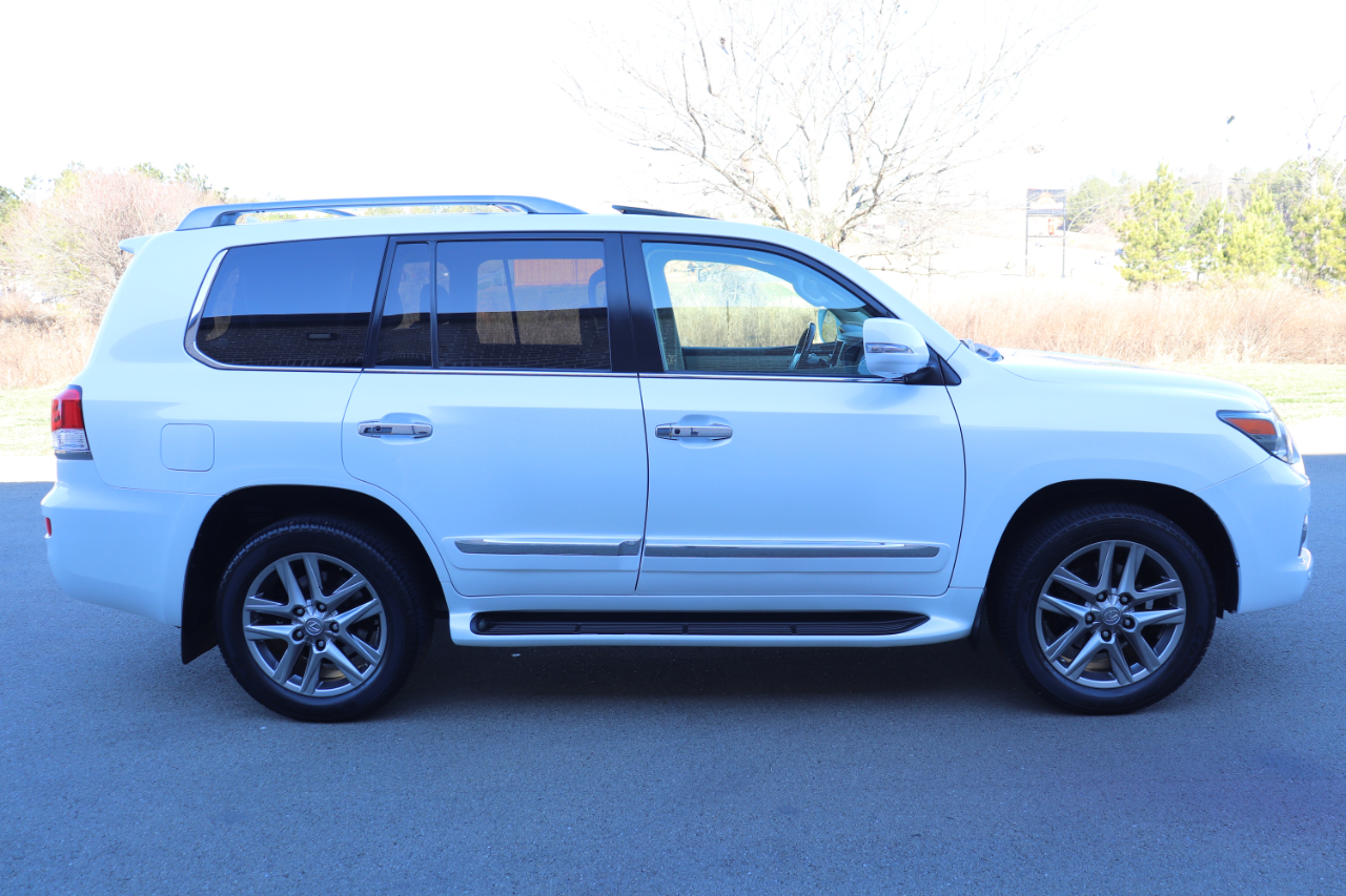 Lexus LX 570 4WD 4dr 2013