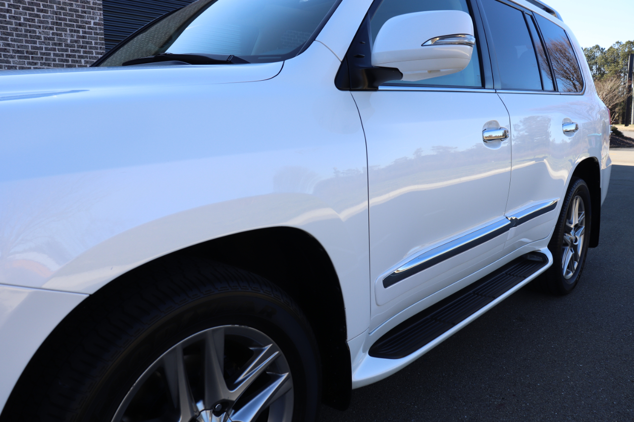 Lexus LX 570 4WD 4dr 2013