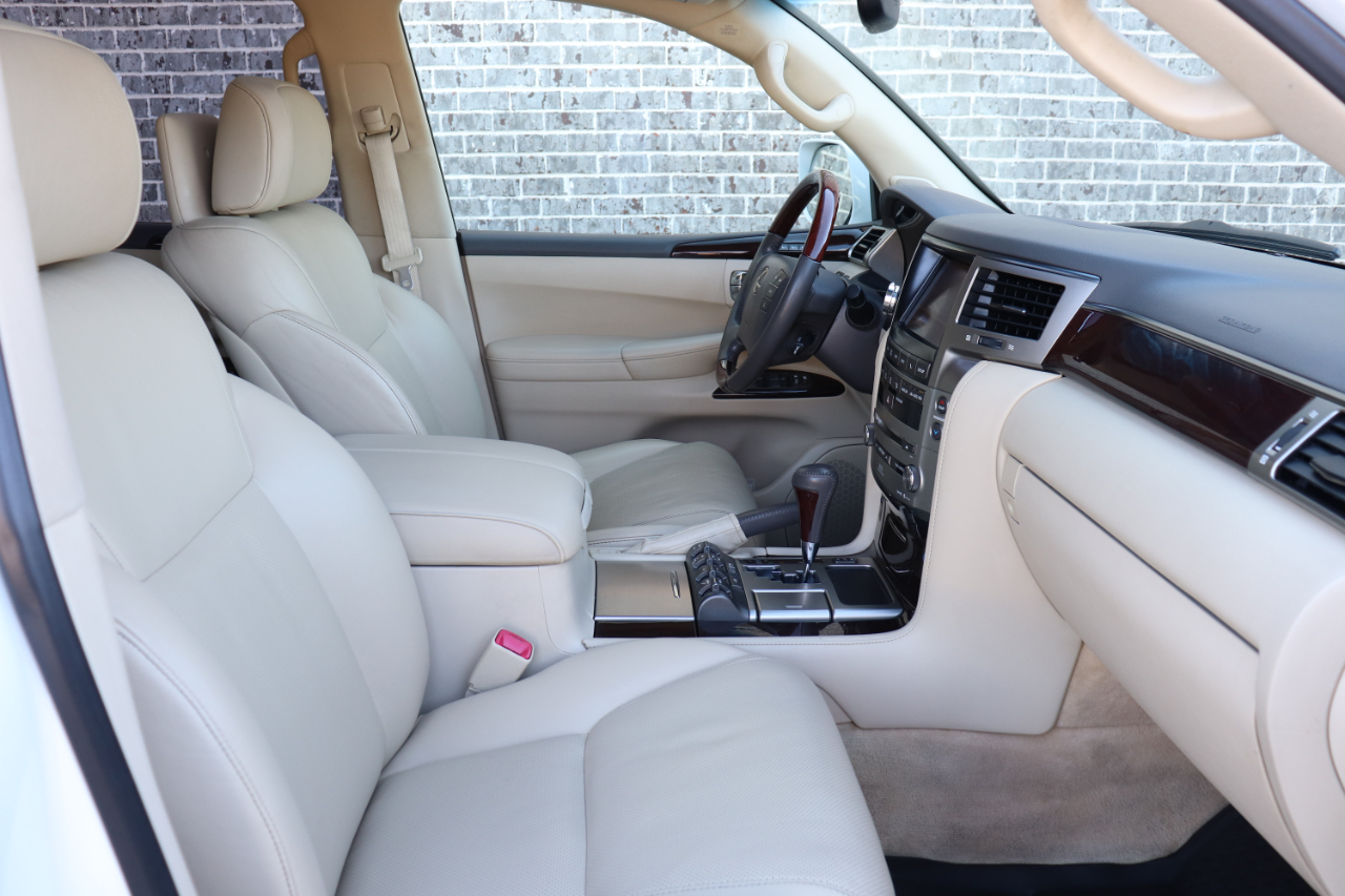 Lexus LX 570 4WD 4dr 2013
