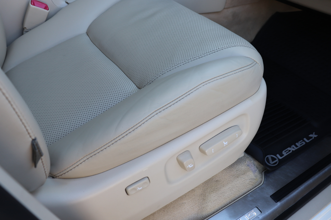 Lexus LX 570 4WD 4dr 2013