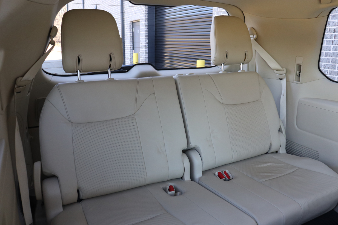 Lexus LX 570 4WD 4dr 2013