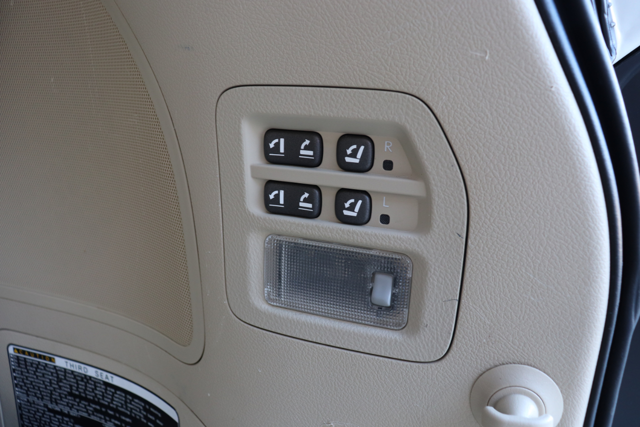 Lexus LX 570 4WD 4dr 2013