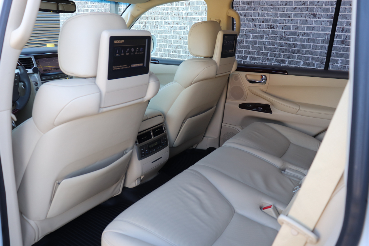 Lexus LX 570 4WD 4dr 2013