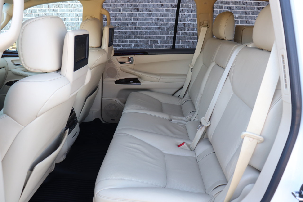 Lexus LX 570 4WD 4dr 2013