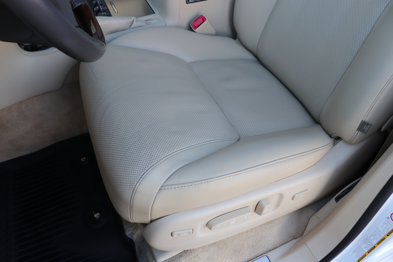 Lexus LX 570 4WD 4dr 2013