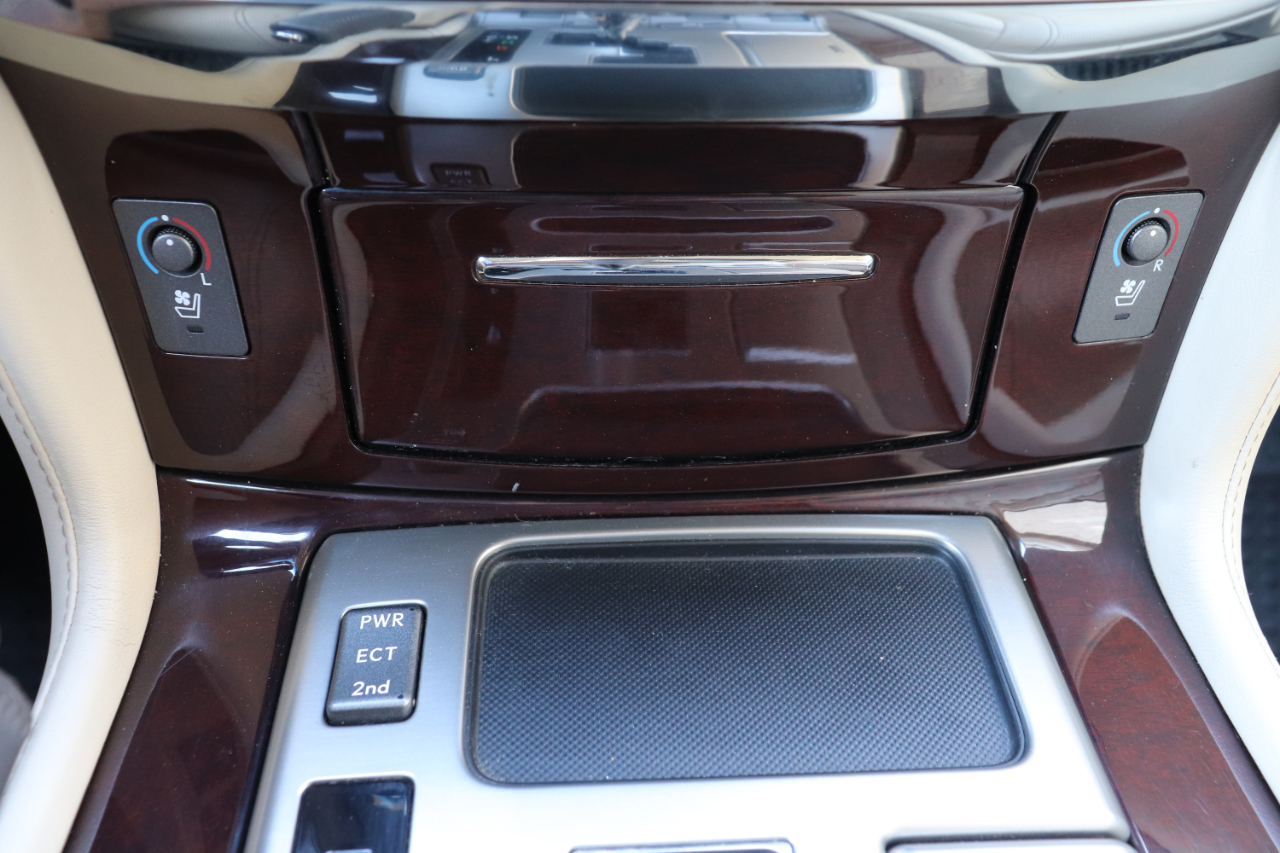 Lexus LX 570 4WD 4dr 2013