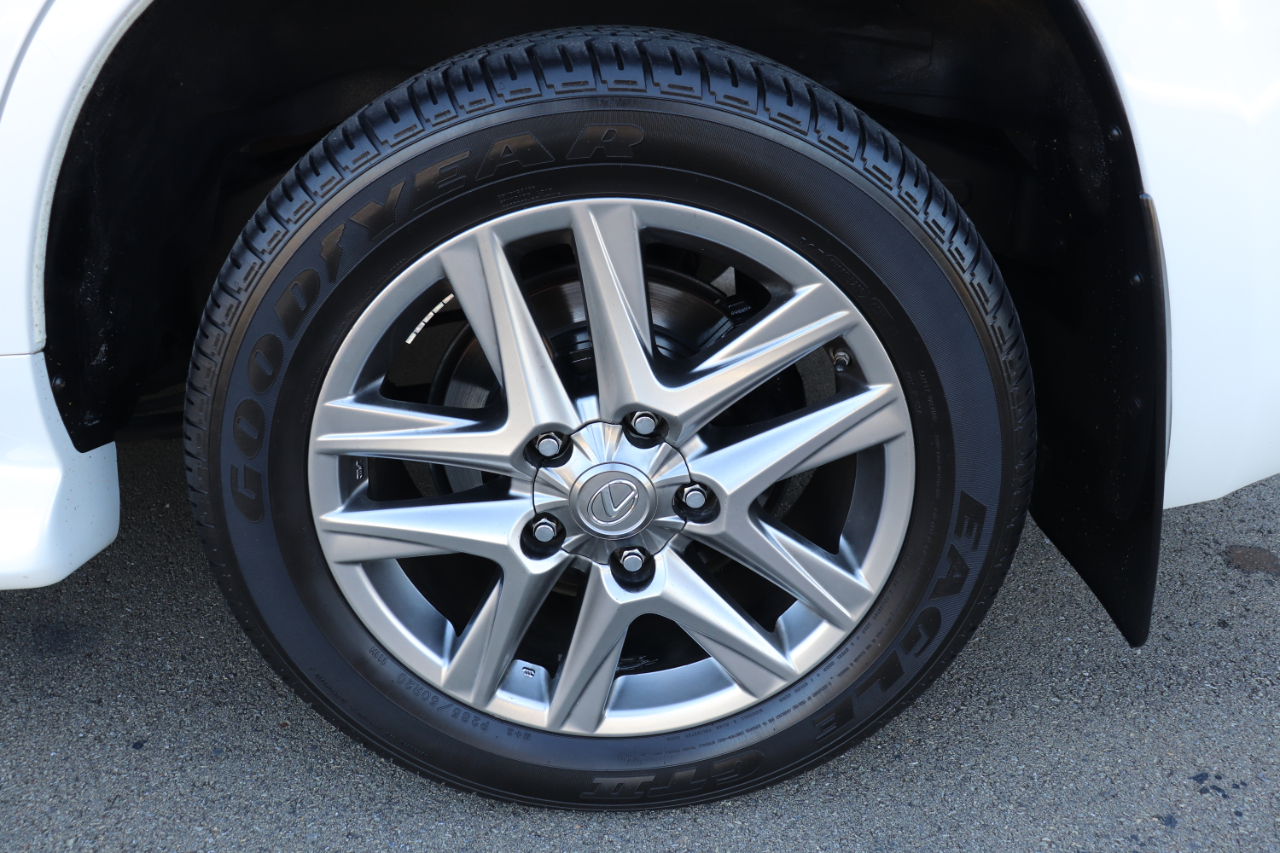 Lexus LX 570 4WD 4dr 2013