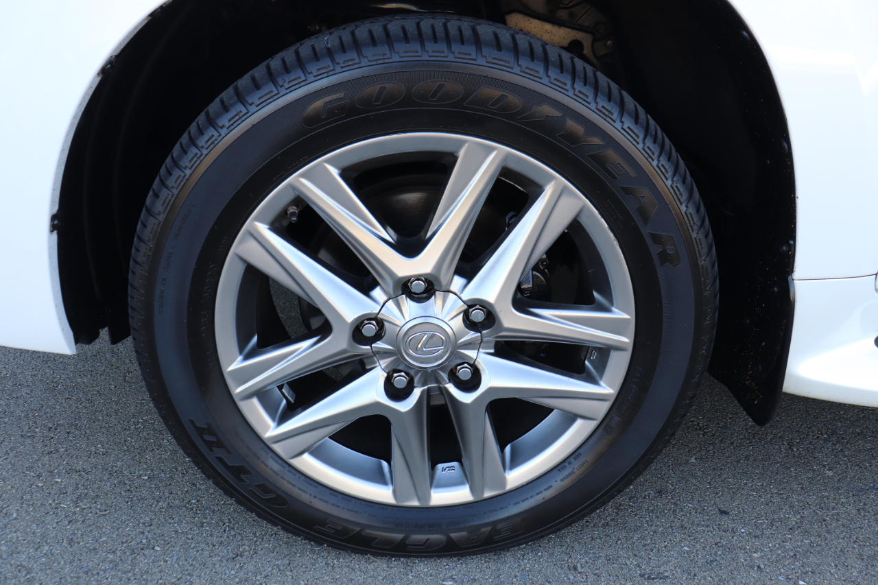 Lexus LX 570 4WD 4dr 2013