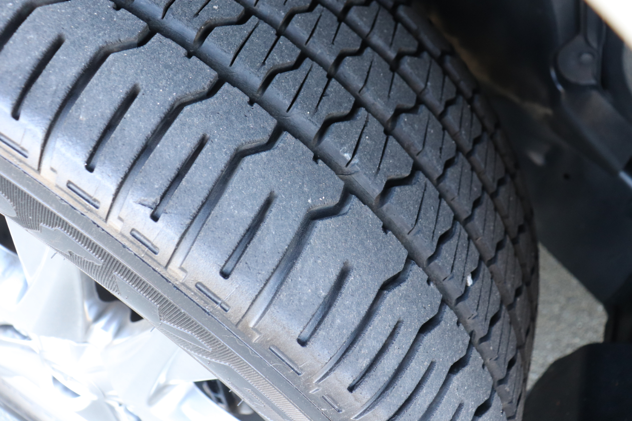 Lexus LX 570 4WD 4dr 2013