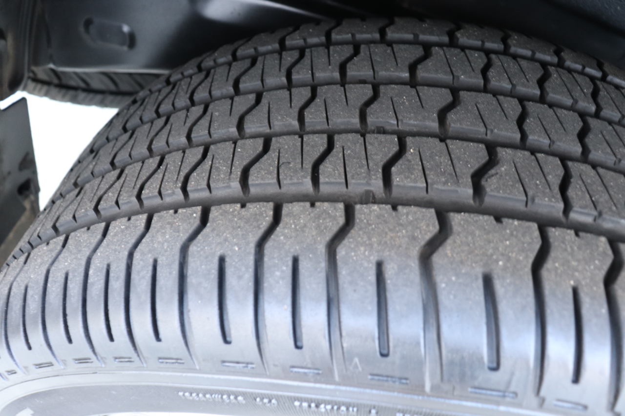 Lexus LX 570 4WD 4dr 2013