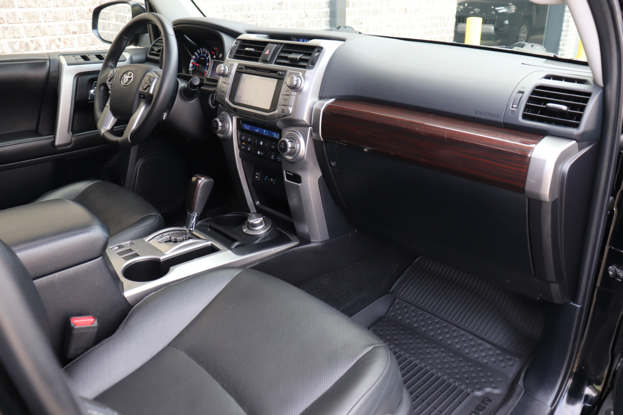 Toyota 4Runner Limited 4WD 2015