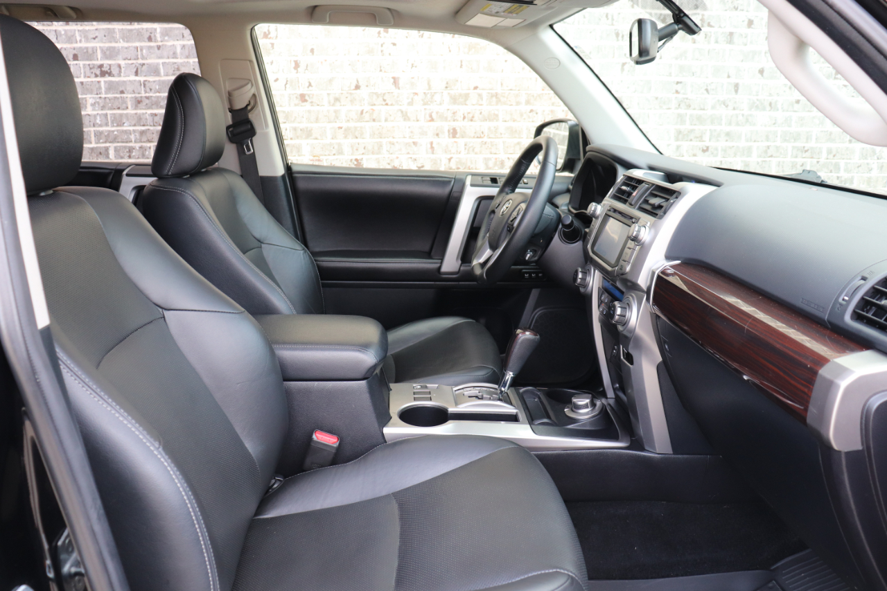 Toyota 4Runner Limited 4WD 2015