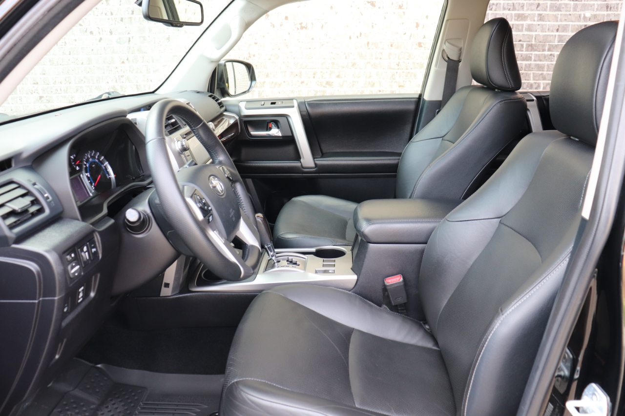 Toyota 4Runner Limited 4WD 2015