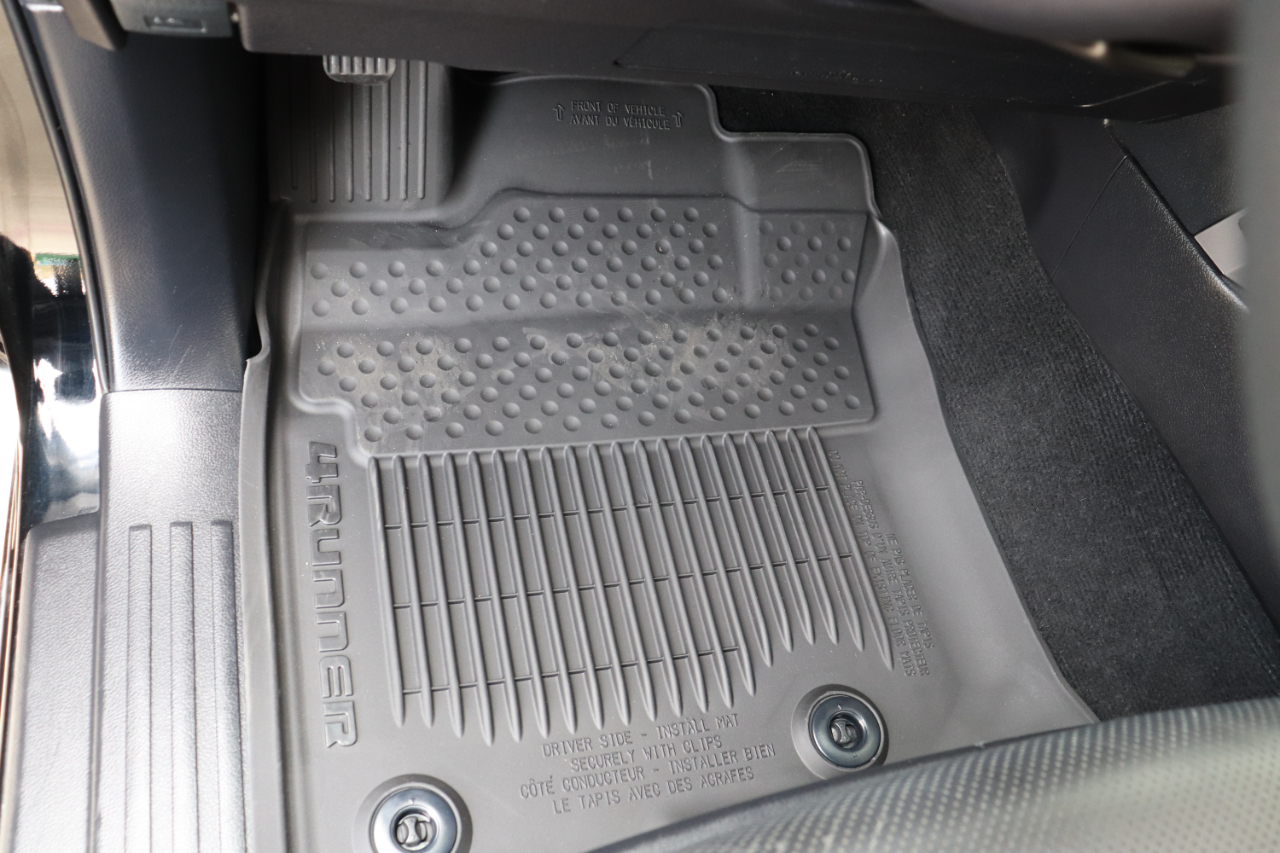 Toyota 4Runner Limited 4WD 2015