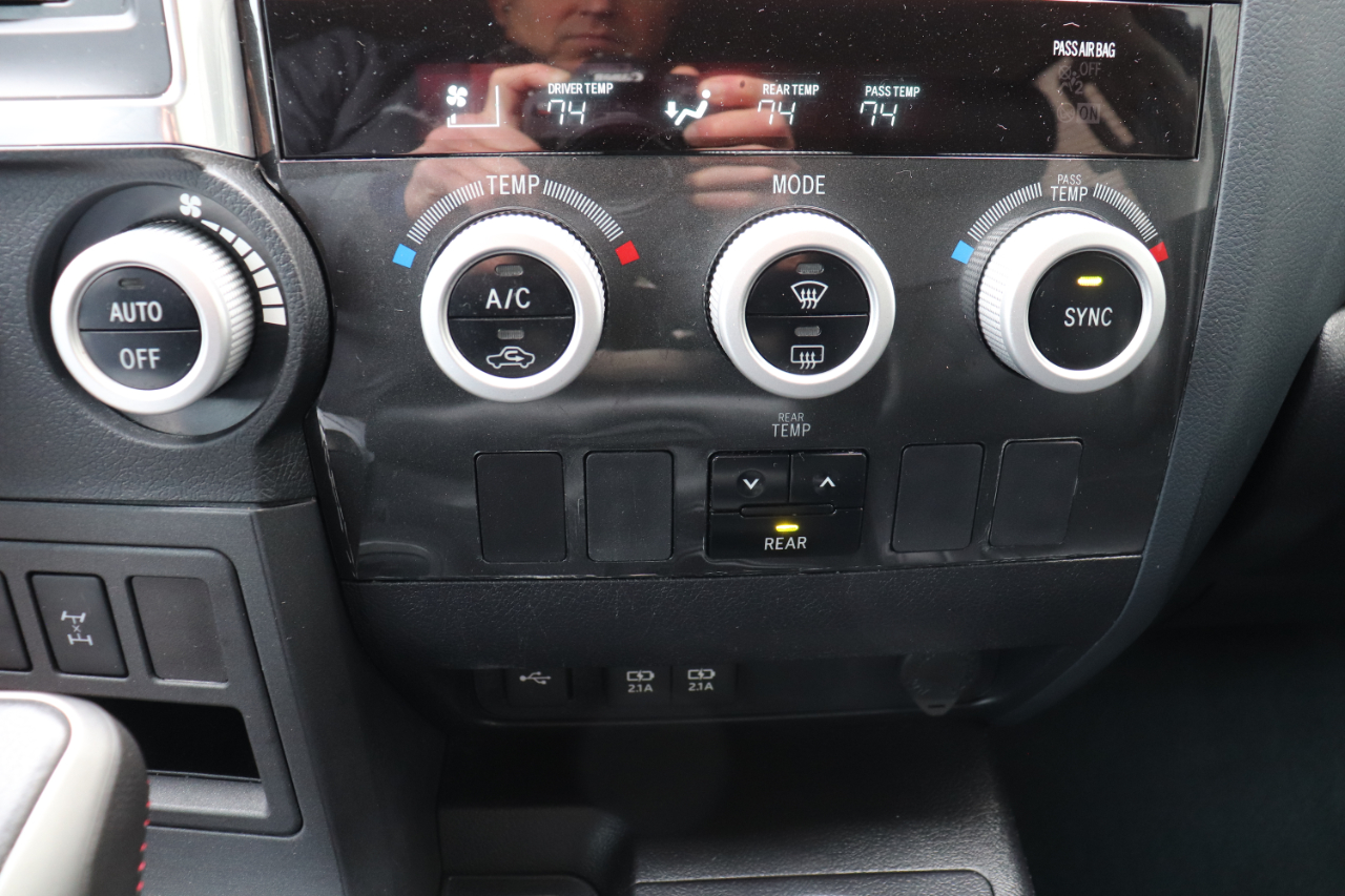 Toyota Sequoia TRD Sport 4WD 2022