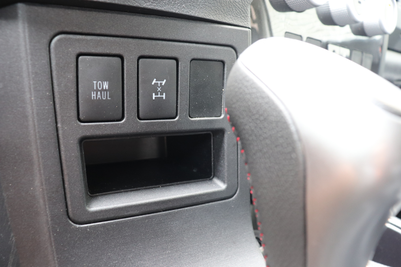 Toyota Sequoia TRD Sport 4WD 2022