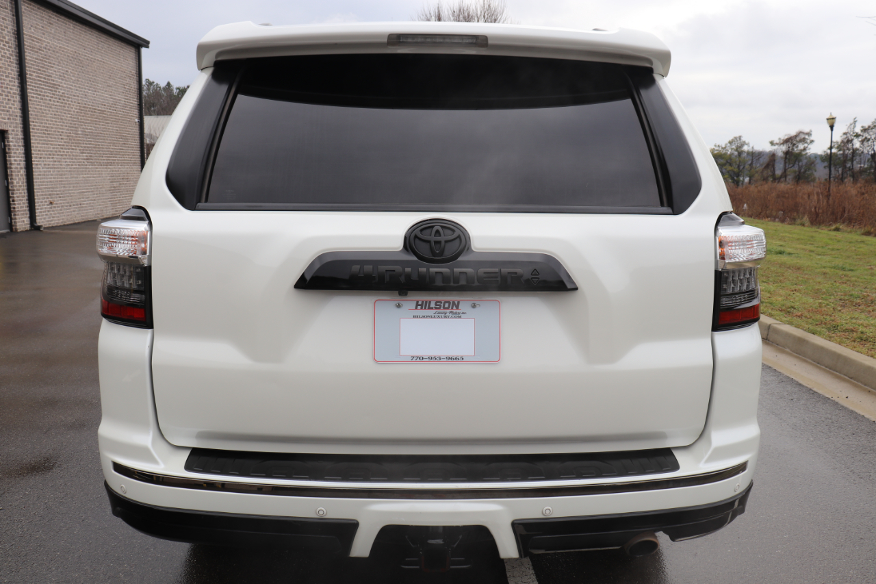 Toyota 4Runner Limited Nightshade 4WD (Natl) 2020