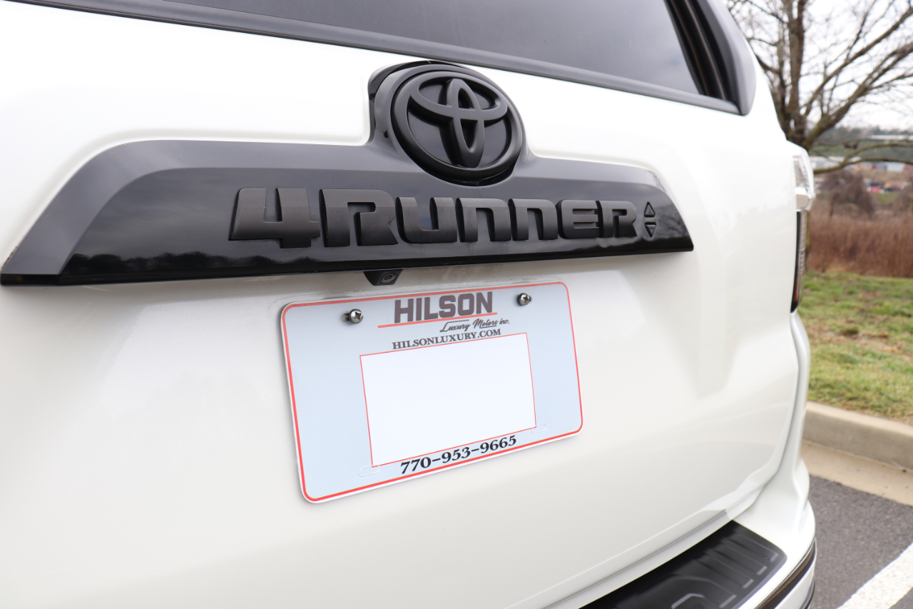 Toyota 4Runner Limited Nightshade 4WD (Natl) 2020