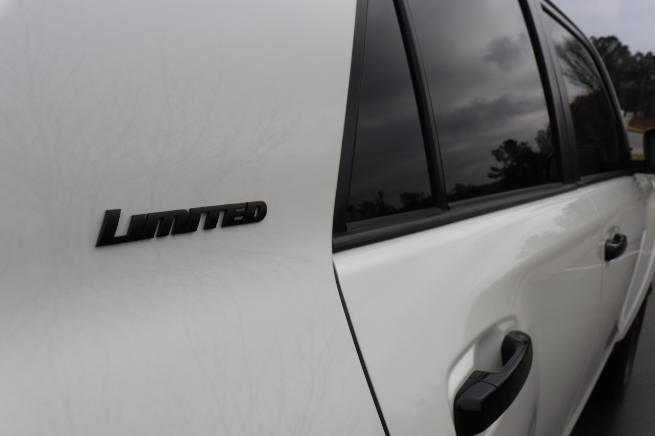 Toyota 4Runner Limited Nightshade 4WD (Natl) 2020