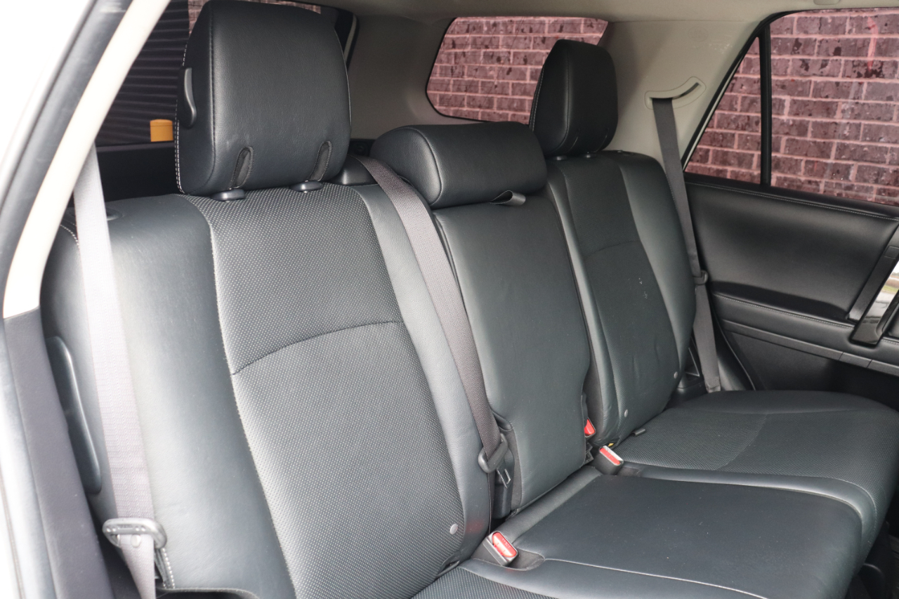 Toyota 4Runner Limited Nightshade 4WD (Natl) 2020