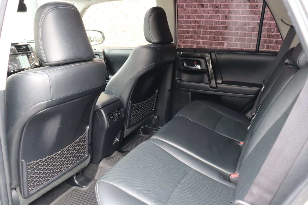 Toyota 4Runner Limited Nightshade 4WD (Natl) 2020