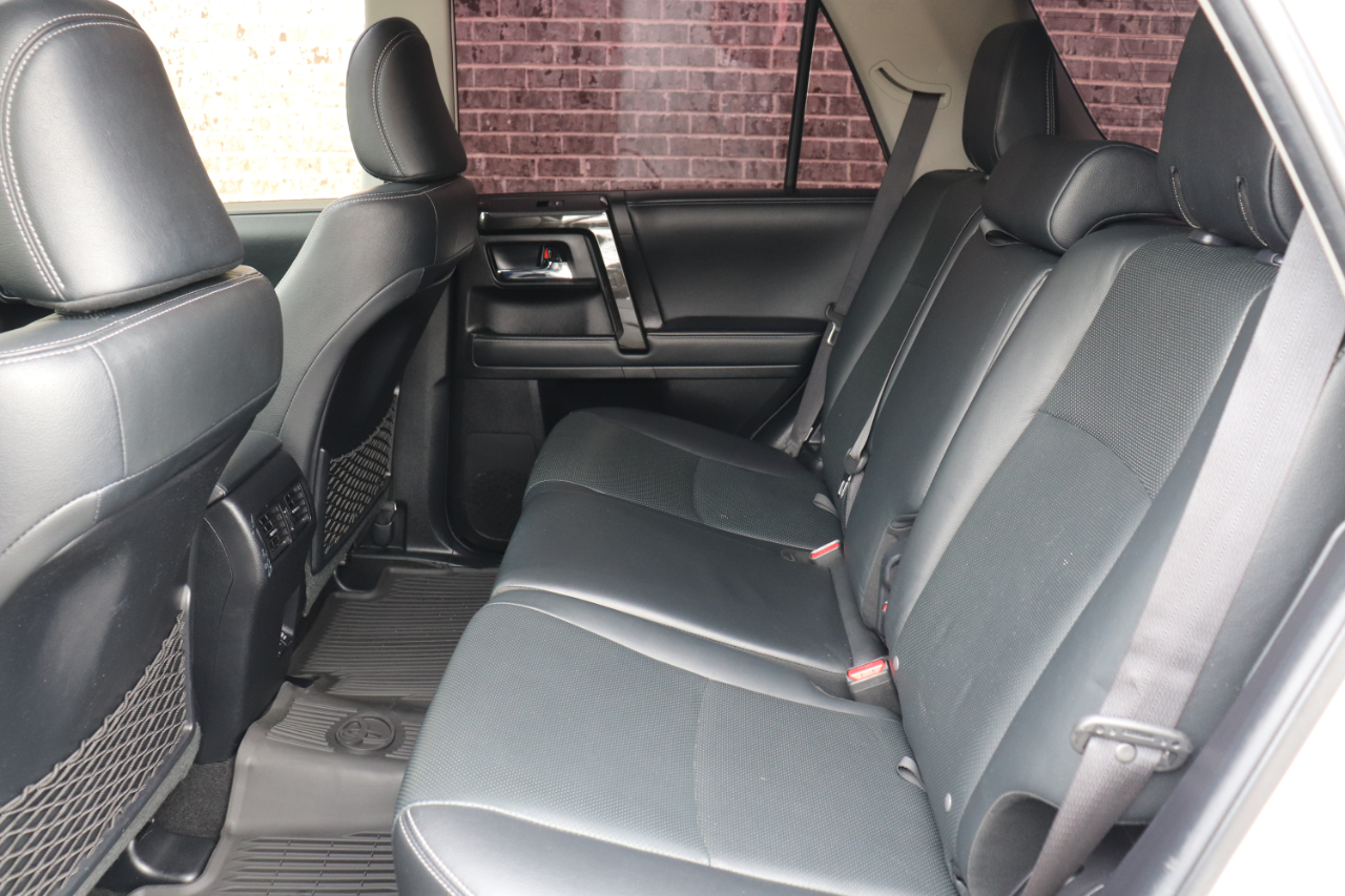 Toyota 4Runner Limited Nightshade 4WD (Natl) 2020